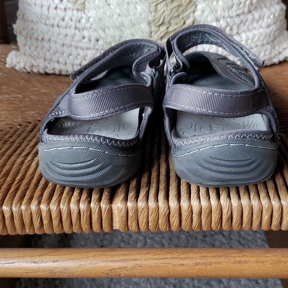 JBU J sport  by Jambu, poppy Mary Jane size 8.5 M